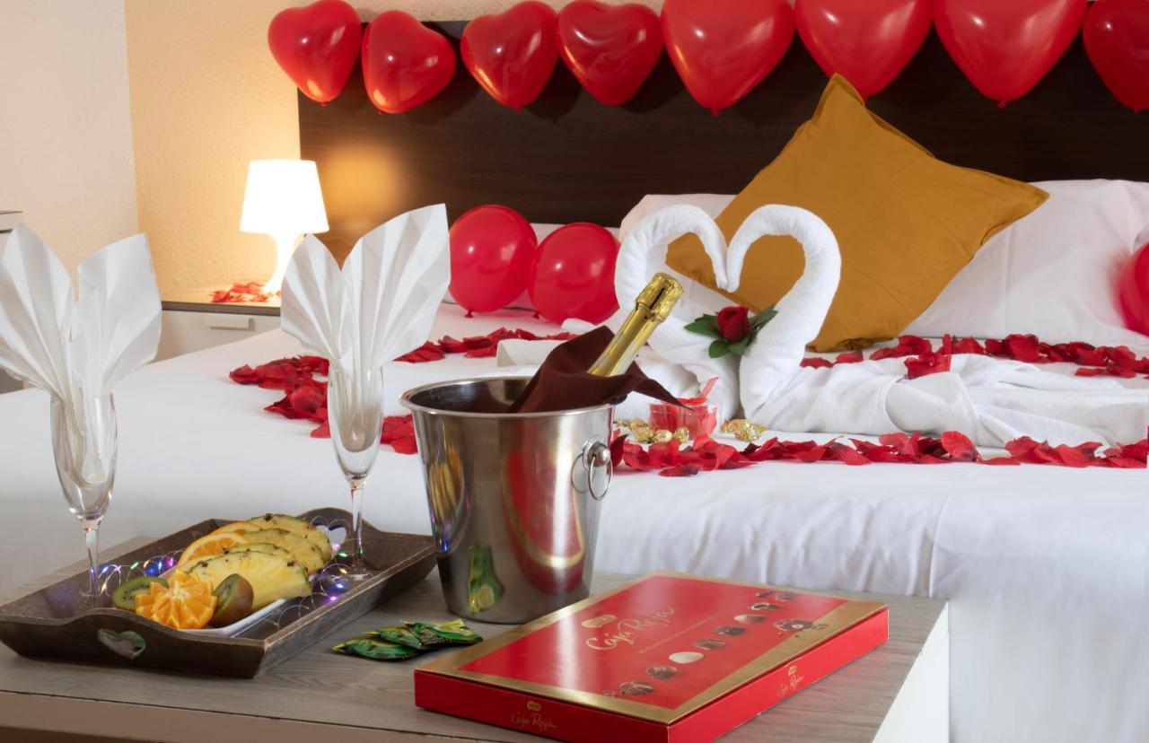 Adia Hotel Cunit Playa Zewnętrze zdjęcie