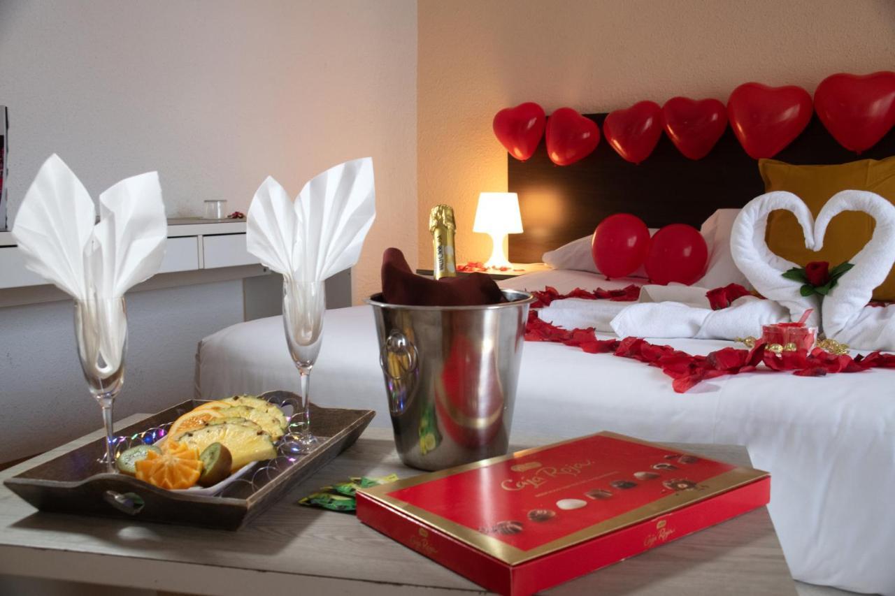 Adia Hotel Cunit Playa Zewnętrze zdjęcie