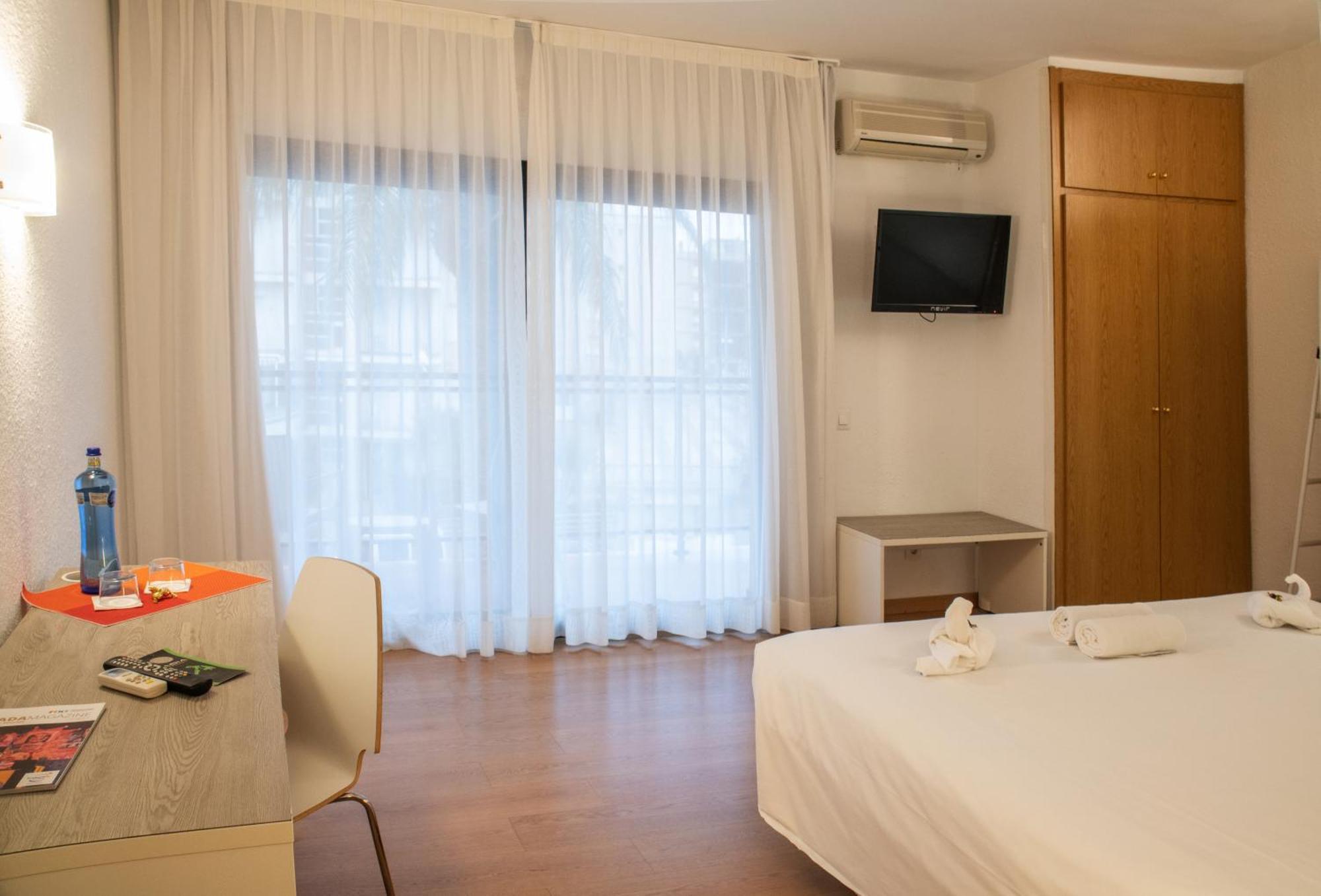 Adia Hotel Cunit Playa Pokój zdjęcie